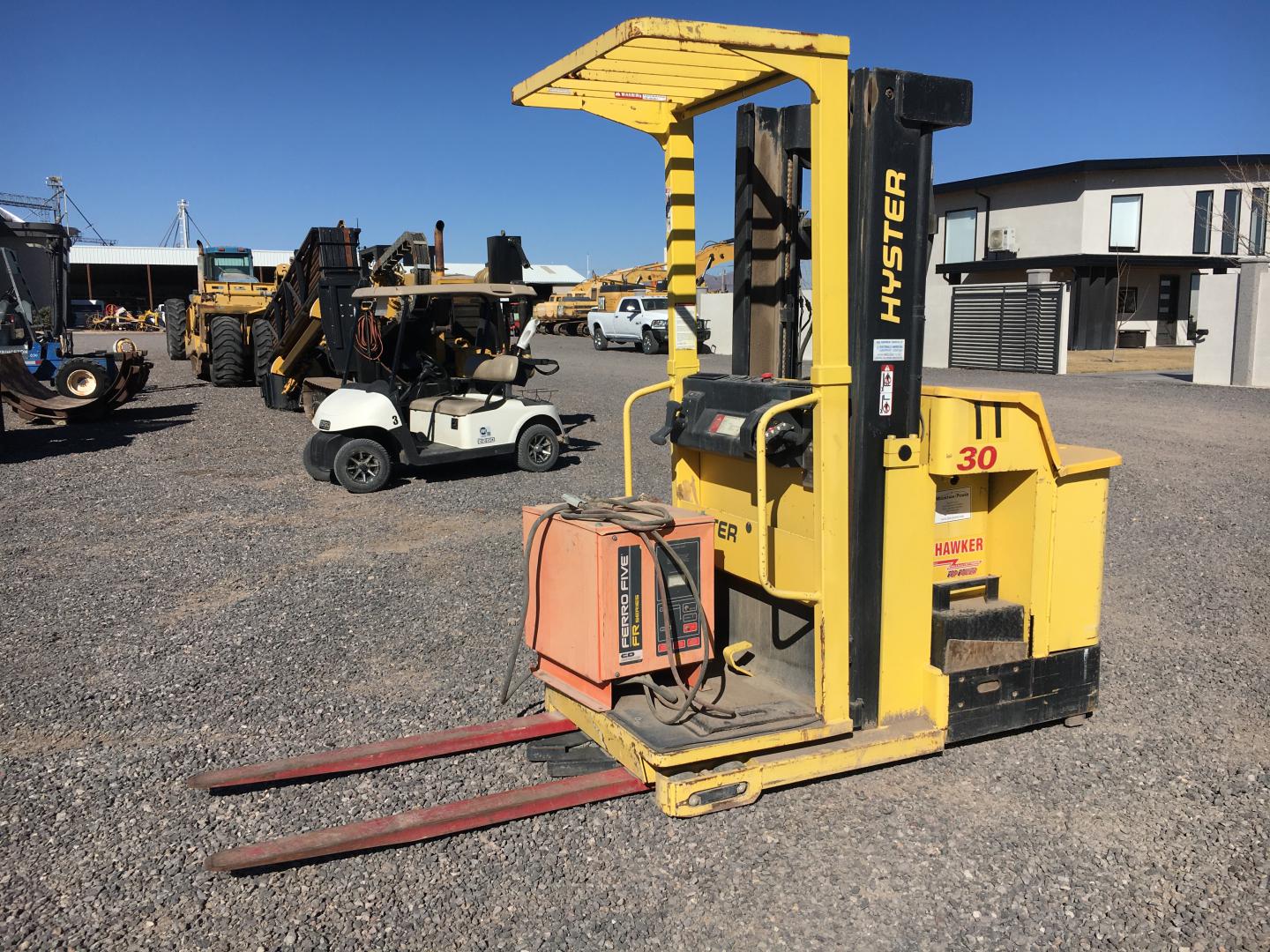 ./imagenes/INVOICE/2019/16271/MONTACARGAS ELECTRICO HYSTER R30F  (16).JPG